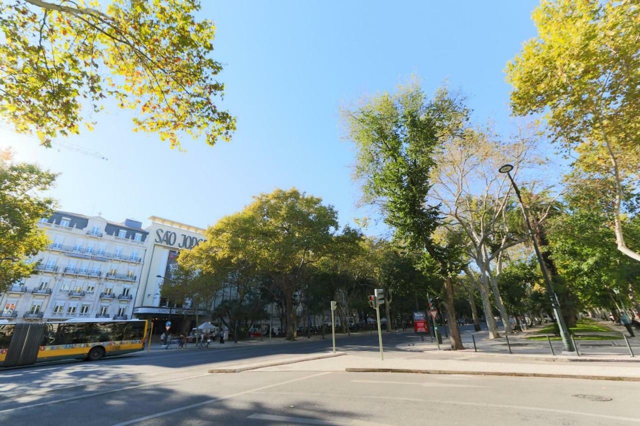 2 Bedroom Apartment With Patio Next To Avenida Da Liberdade Lissabon Exterior foto